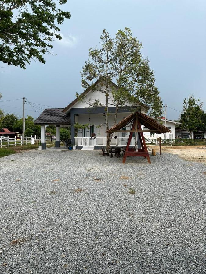 D'Lamar Homestay Pendang Екстериор снимка